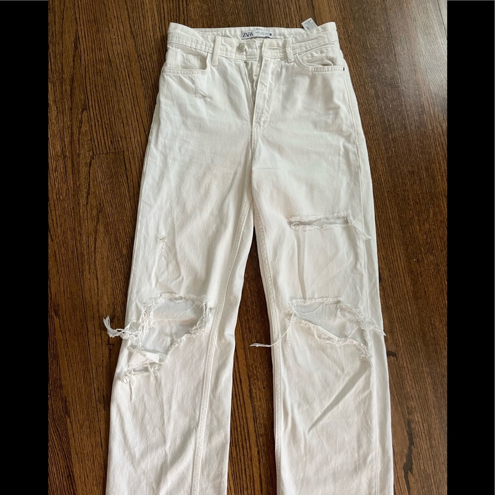 White distressed Zara jeans